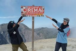 Jasa Guide dan Porter Pendakian Gunung Ciremai