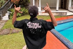 desain kaos atau baju