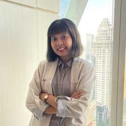 Ajeng R.