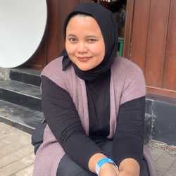 Indah Dwi P