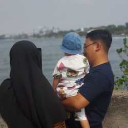 Irza N