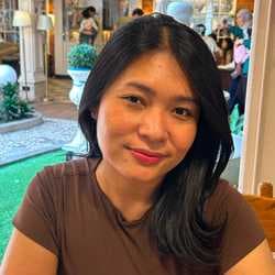 PUTRI AYU