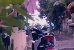 Video Cinematic Sepeda Motor